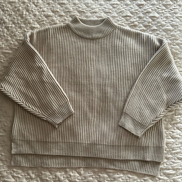 TopShop Light Tan Sweater. Size 12. Excellent Condition. - Picture 1 of 3